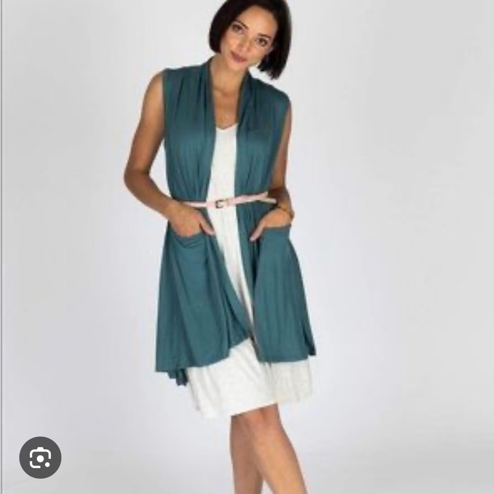 LIMITLESS VEST, SIZE XXL by Agnes & Dora